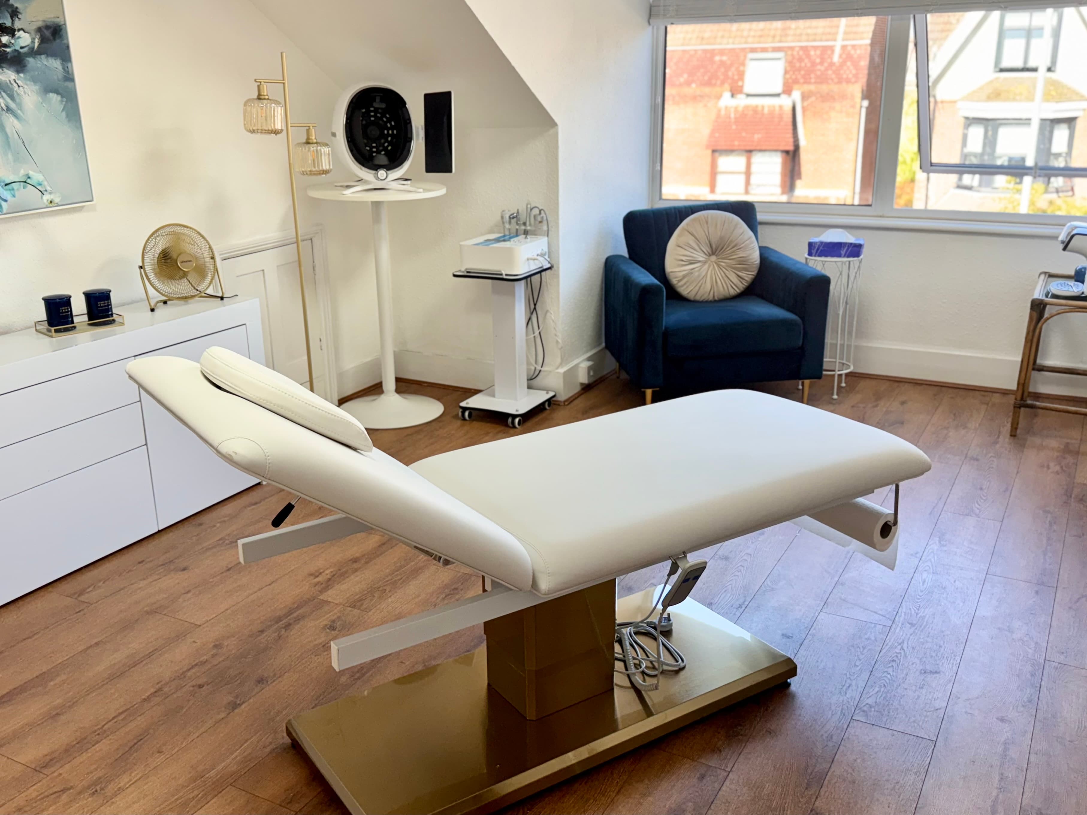 Rose Skin Academy admissions contact hero
